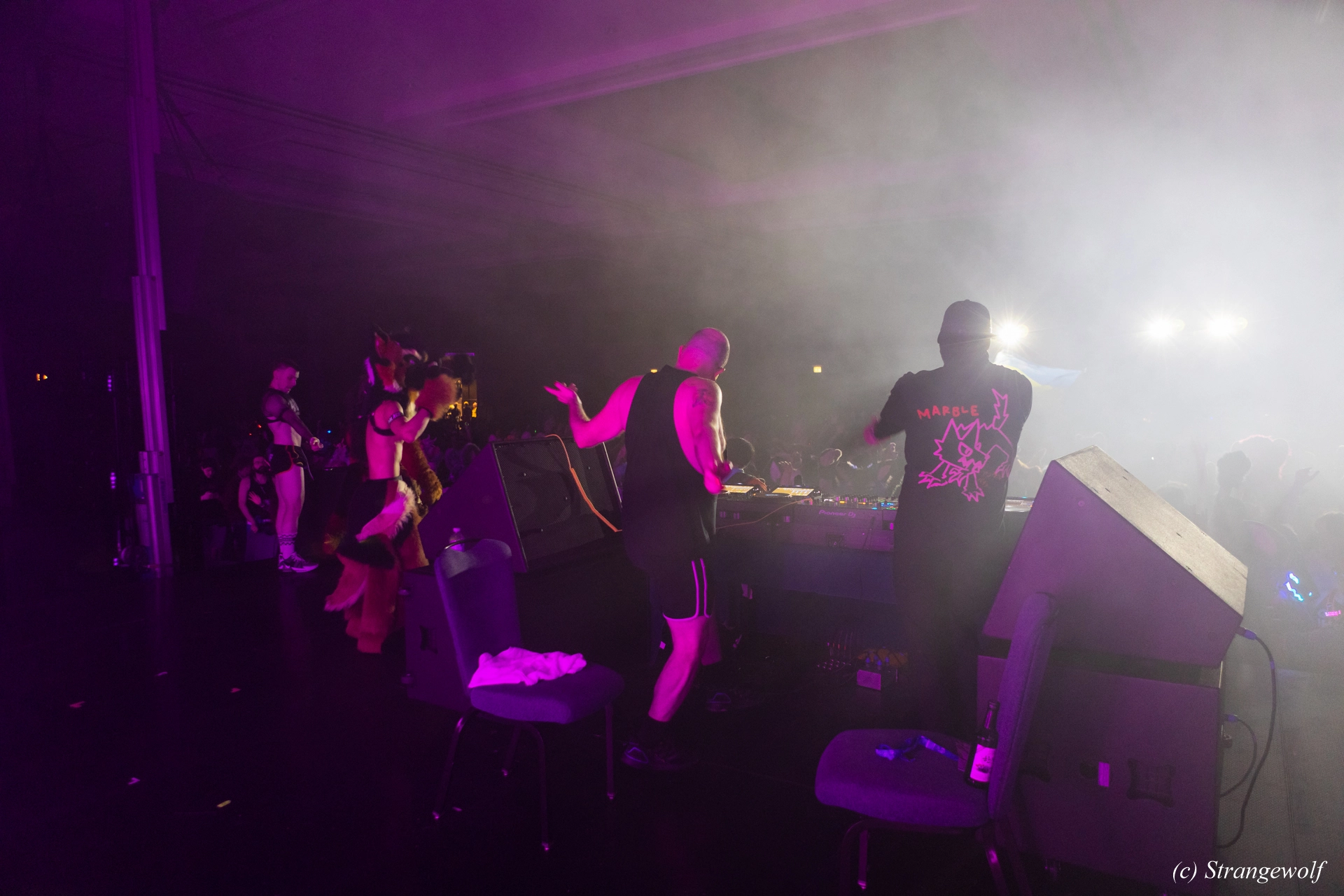 full image 1R3A7103-lr19t.jpg