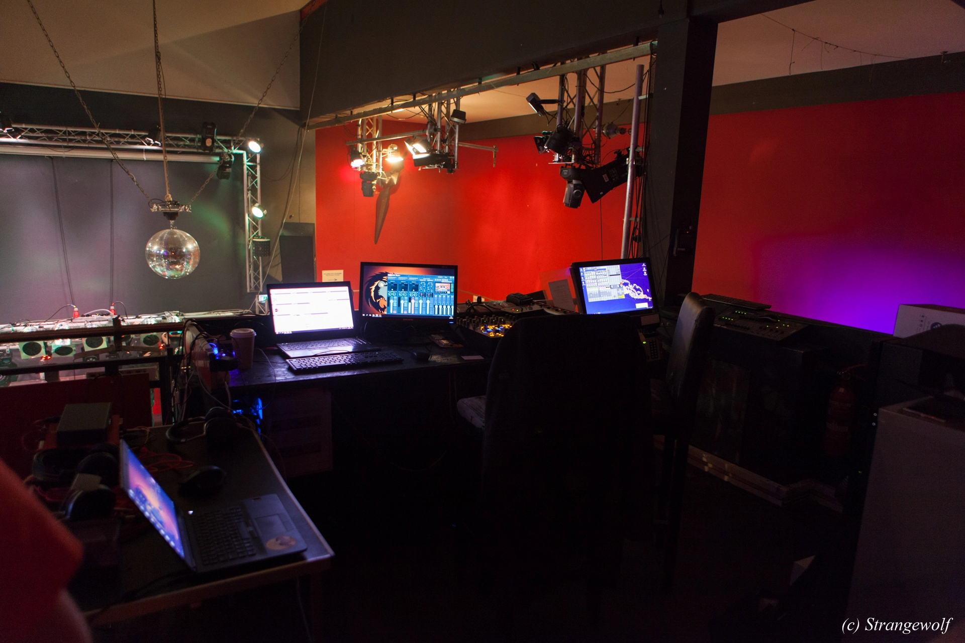 full image IMG_1110-lr19t.jpg