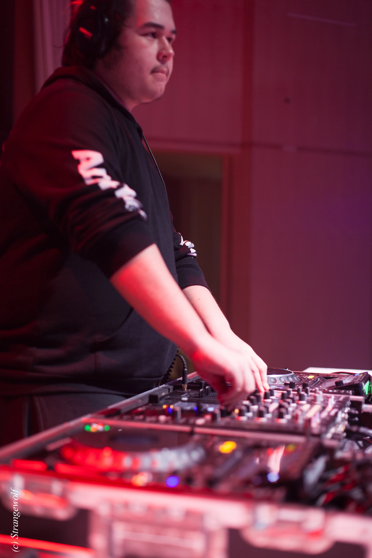 full image IMG_9964-lr19t.jpg