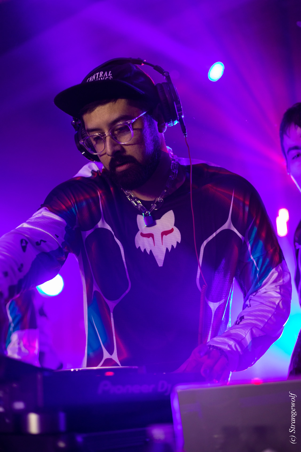 full image 1R3A5876-lr19t.jpg