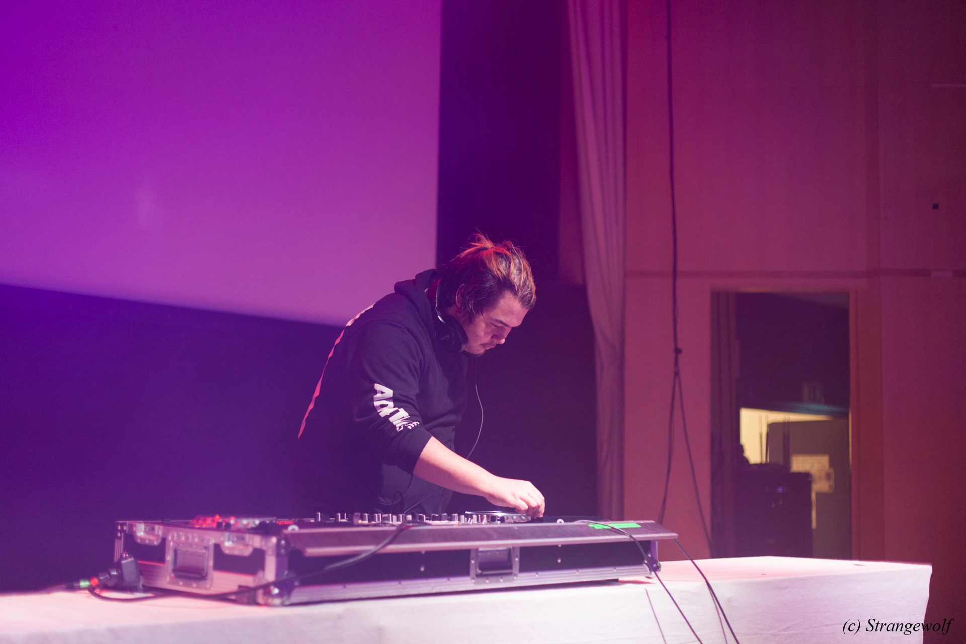 full image IMG_9954-lr19t.jpg