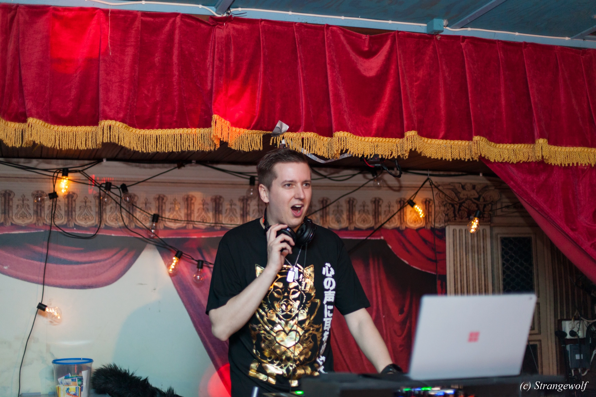 full image IMG_9085-lr19t.jpg