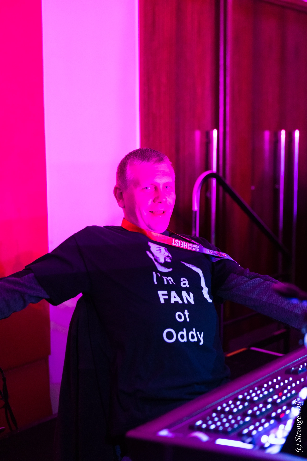 full image 1R3A4969-lr19t.jpg