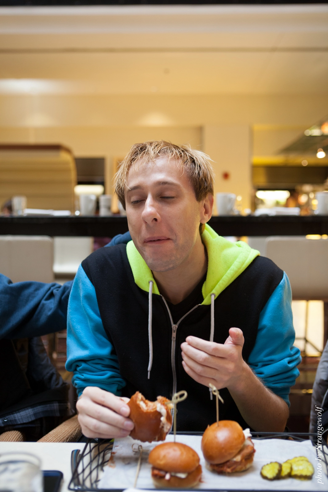 full image IMG_5399-lr16t.jpg