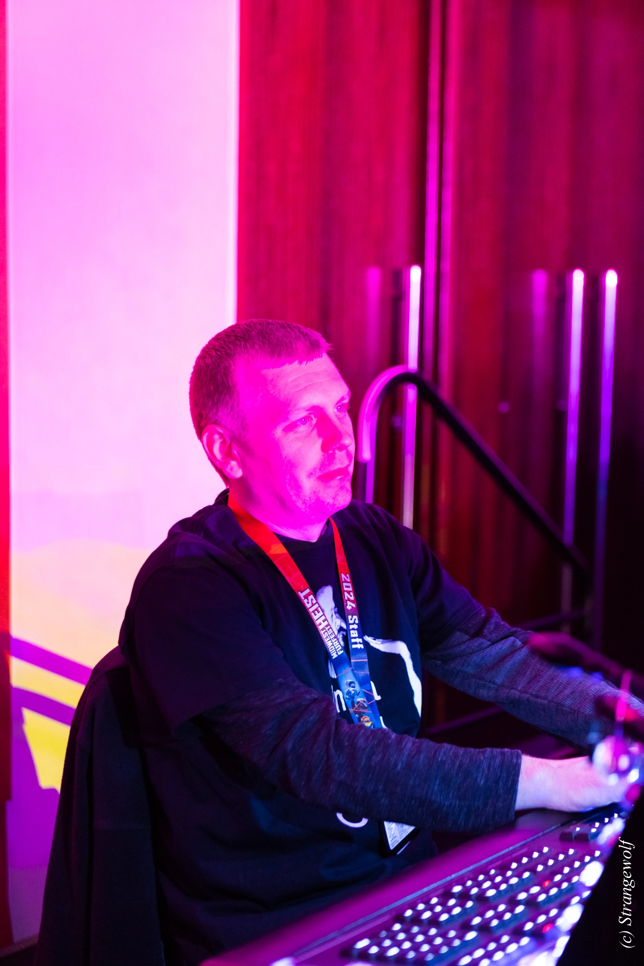 full image 1R3A4964-lr19t.jpg