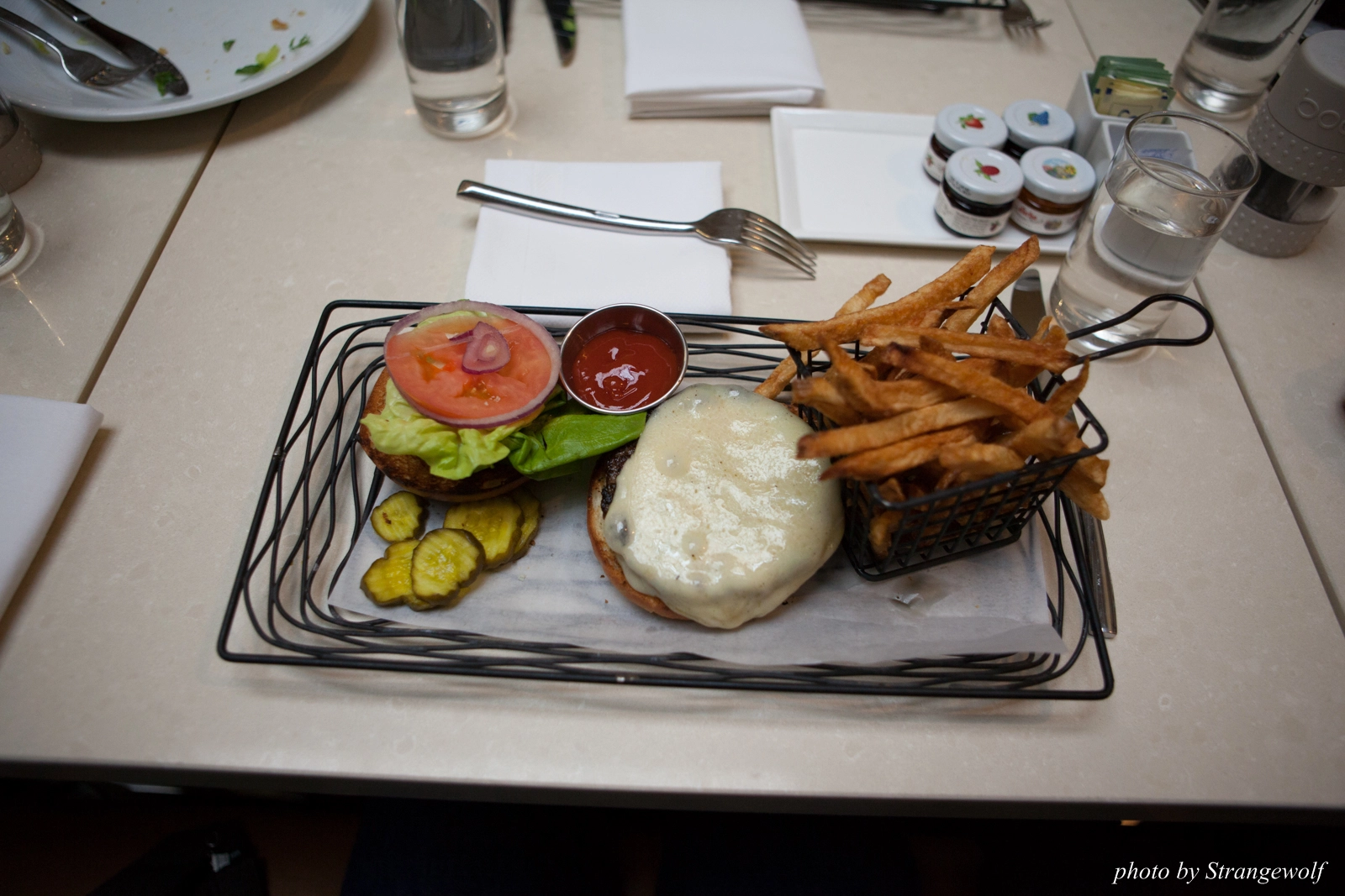 full image IMG_5392-lr16t.jpg