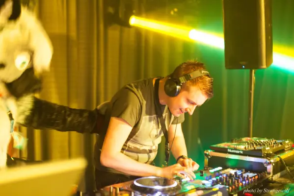 IMG_8664-lr16t.jpg of CFD/CFD16/