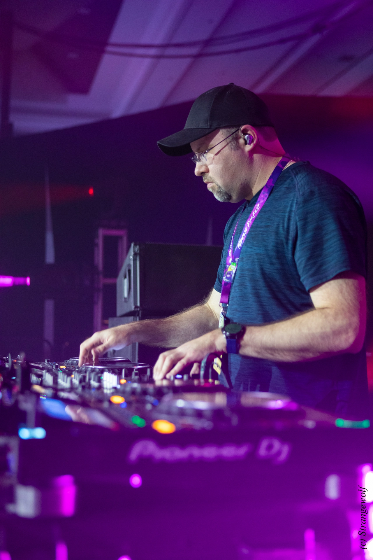 full image 1R3A0836-lr19t.jpg