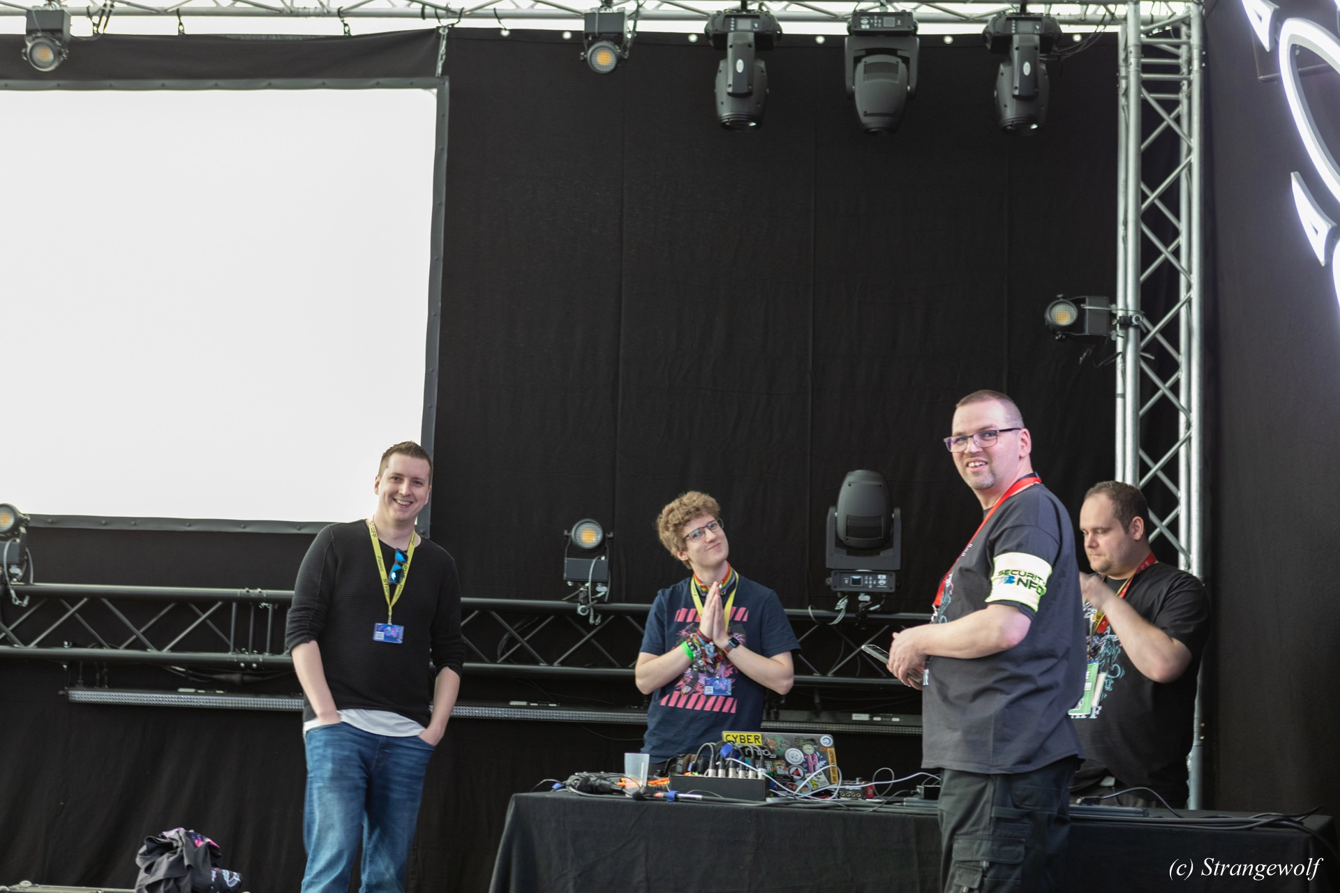 full image 1R3A7473-lr19t.jpg