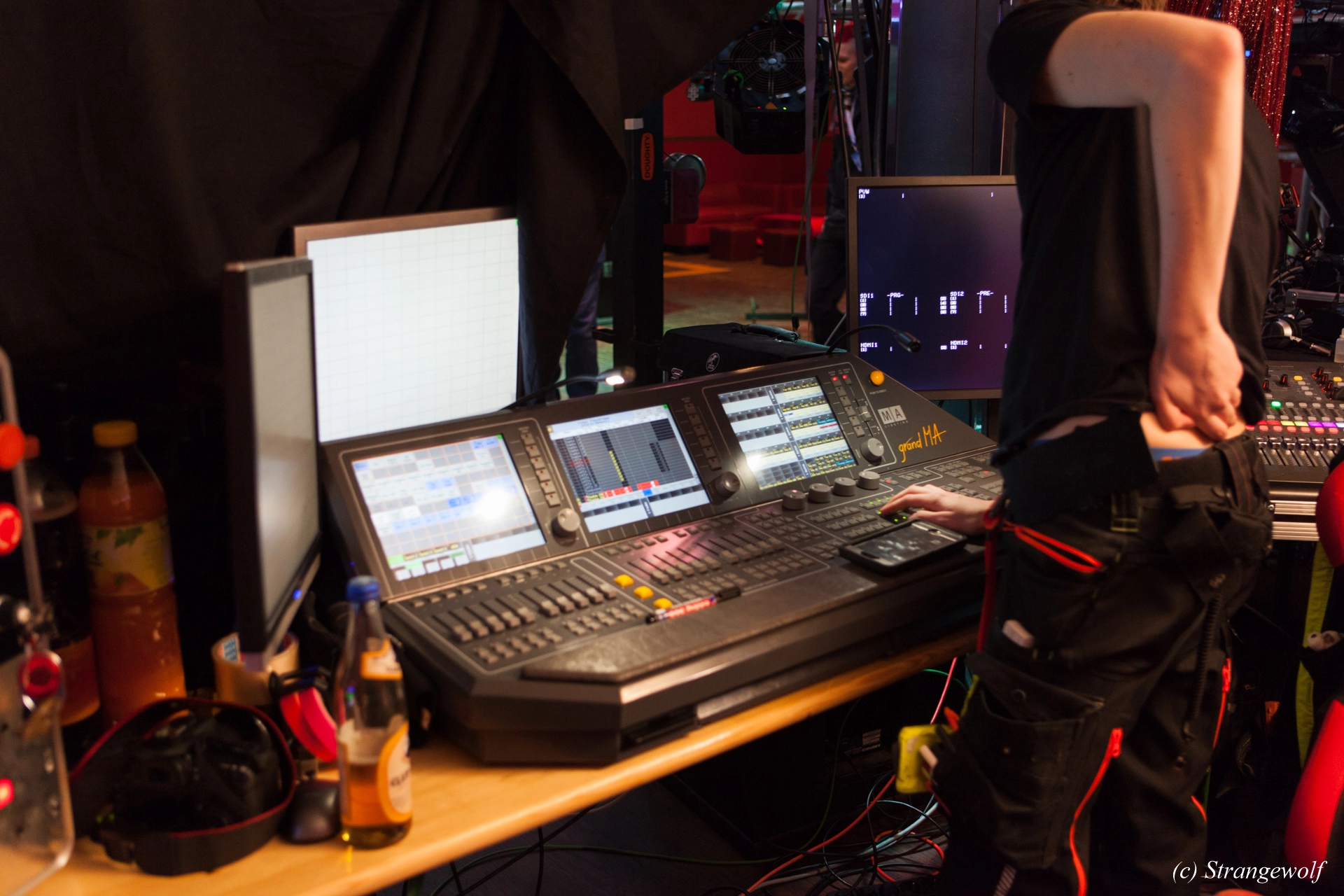 full image IMG_1097-lr19t.jpg