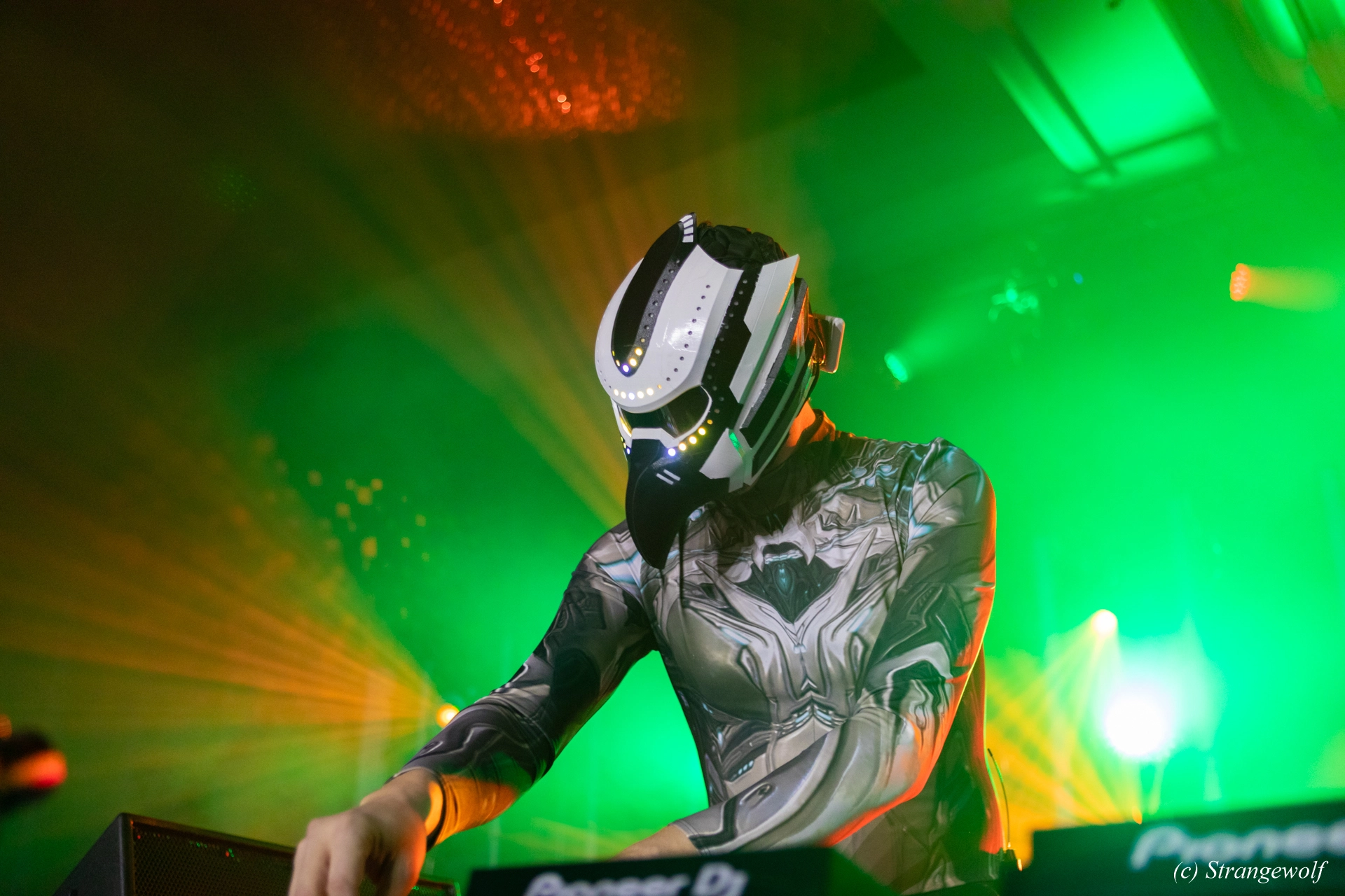 full image 1R3A4704-lr19t.jpg