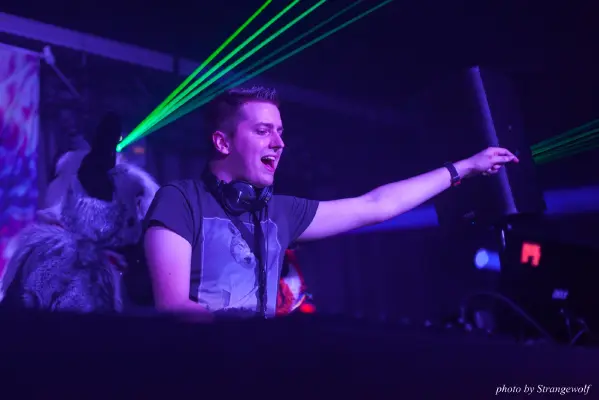 IMG_8773-lr16t.jpg of CFD/CFD16/