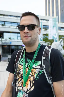 1R3A9352-lr19t.jpg of EF/EF29/