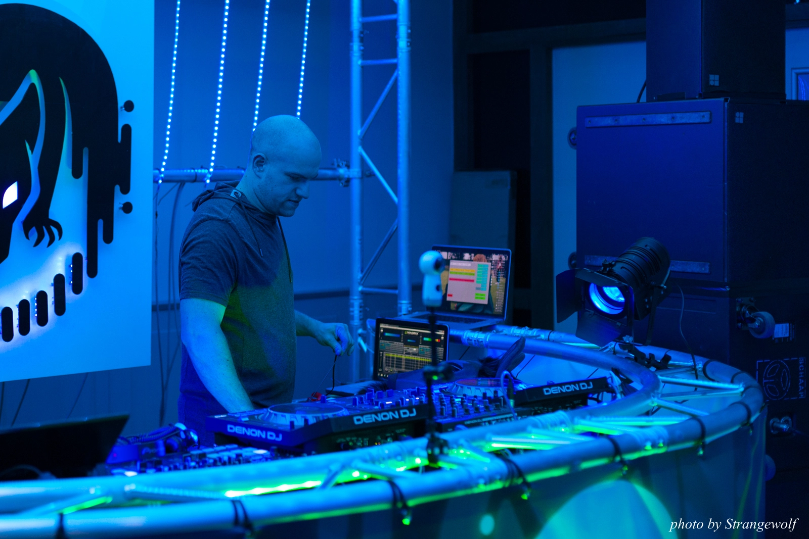 full image IMG_5300-lr16t.jpg