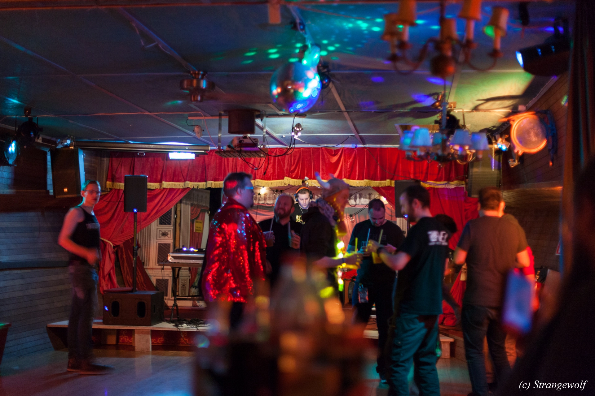 full image IMG_9079-lr19t.jpg