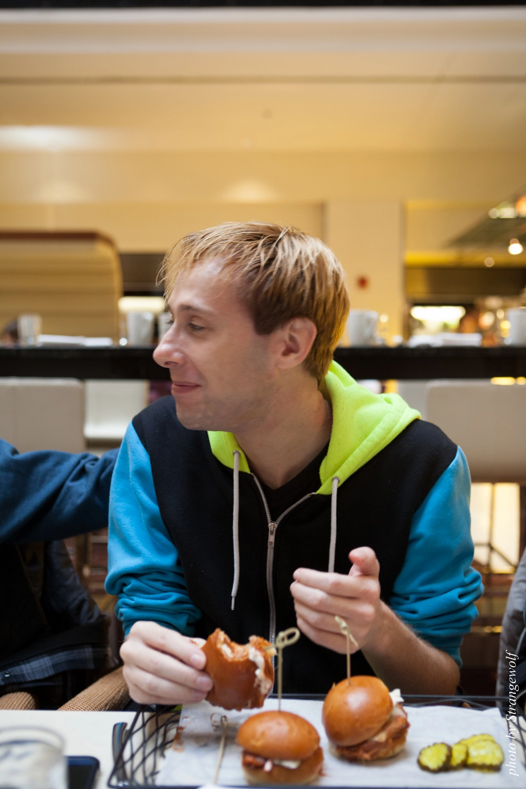 full image IMG_5400-lr16t.jpg