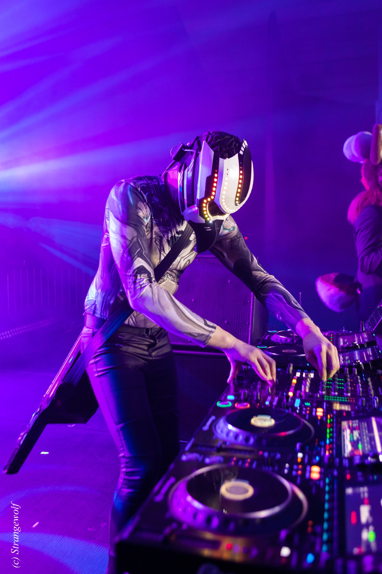 full image 1R3A4803-lr19t.jpg