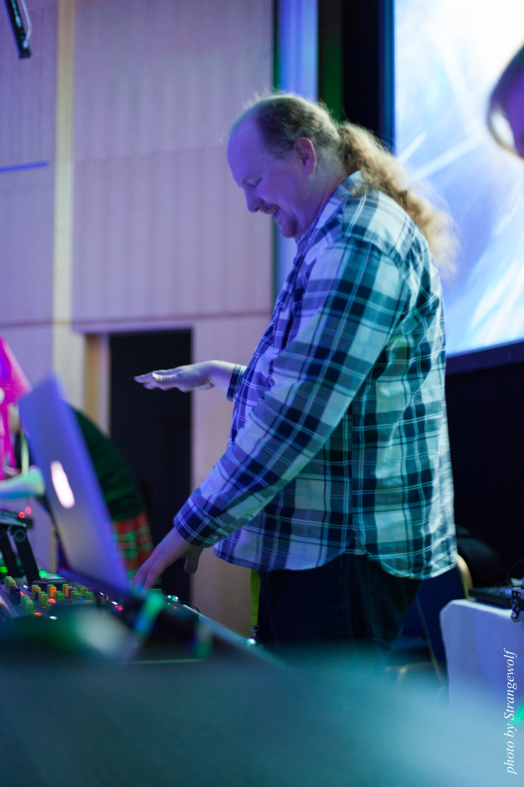 full image IMG_2200-lr16t.jpg