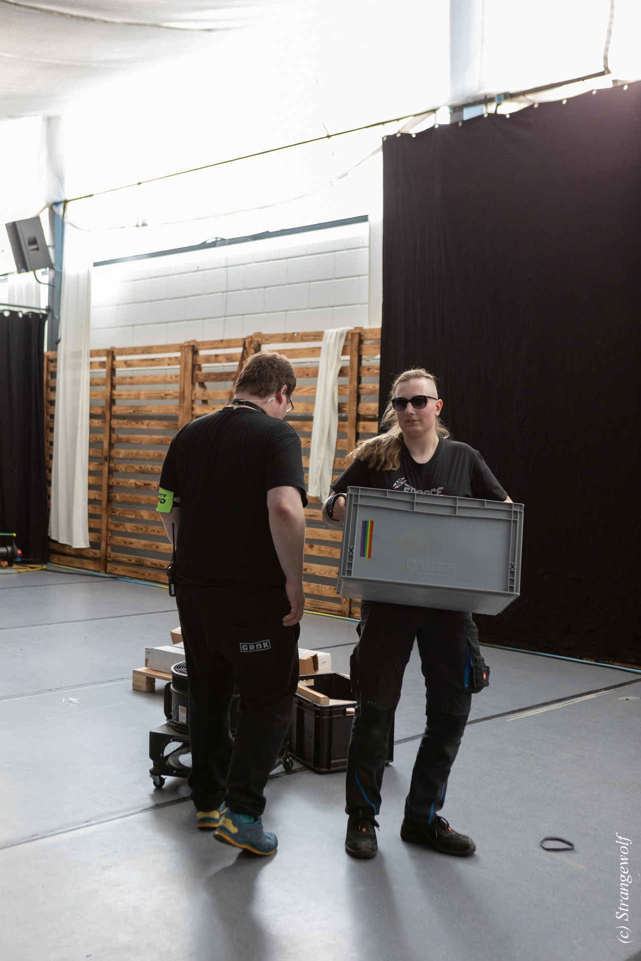 full image 1R3A7483-lr19t.jpg