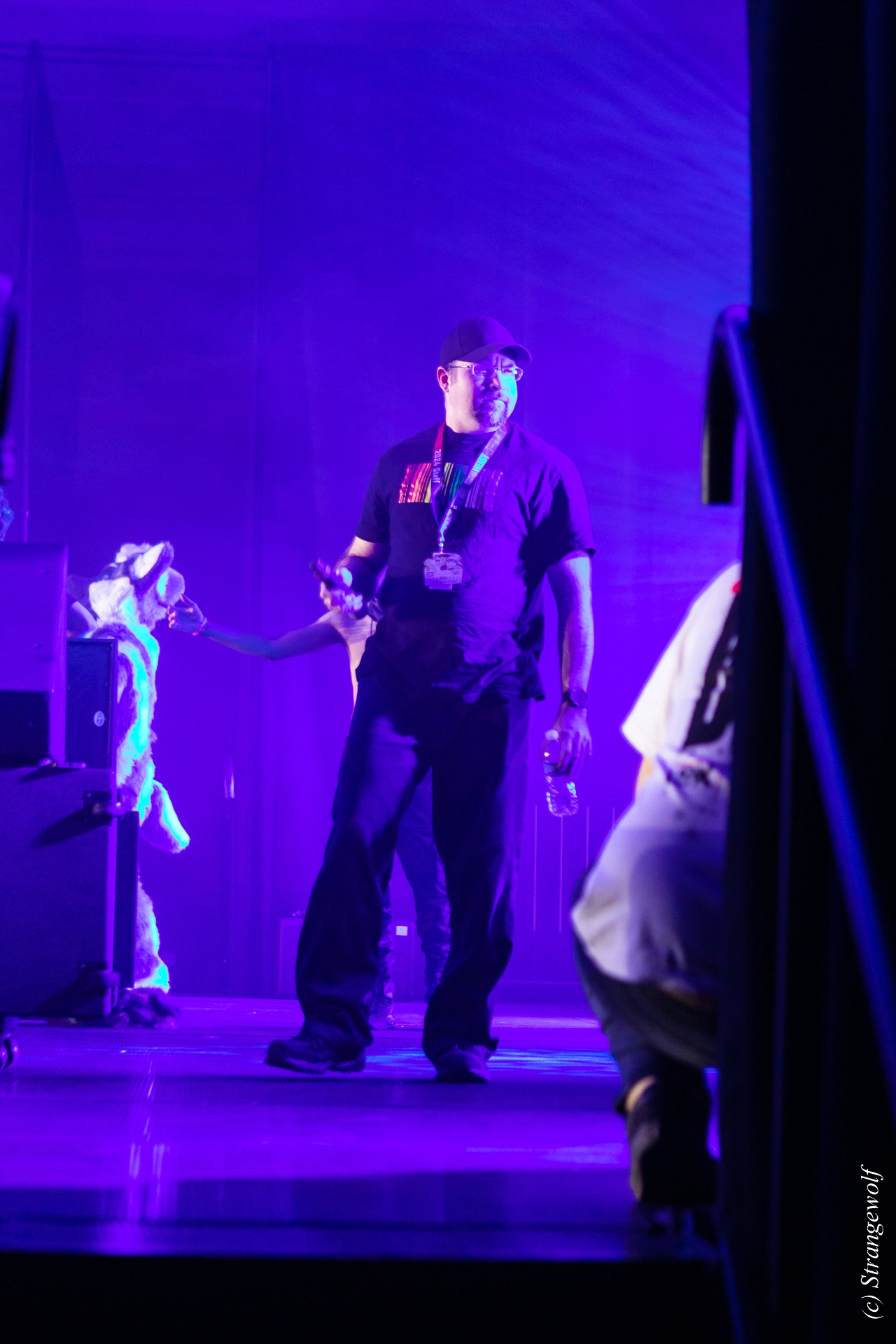 full image 1R3A4990-lr19t.jpg