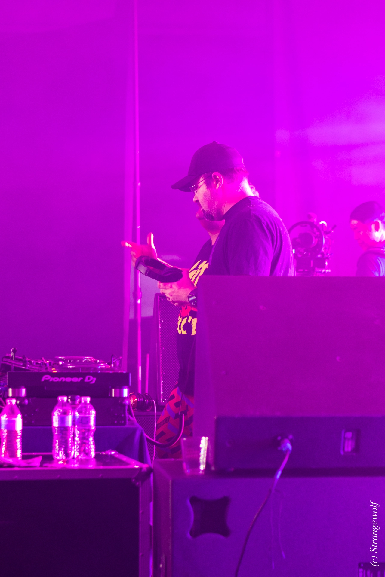 full image 1R3A5145-lr19t.jpg