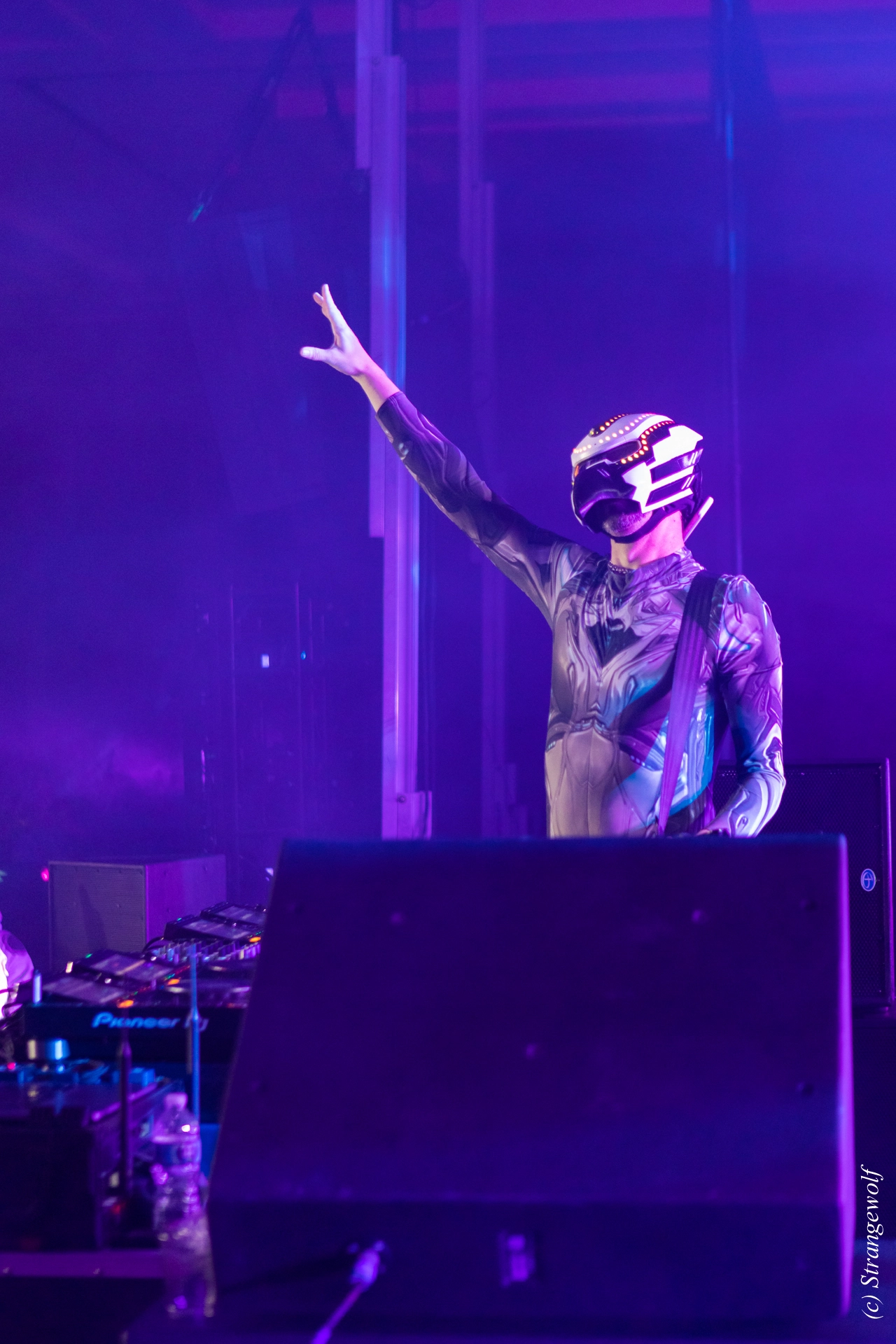 full image 1R3A4801-lr19t.jpg