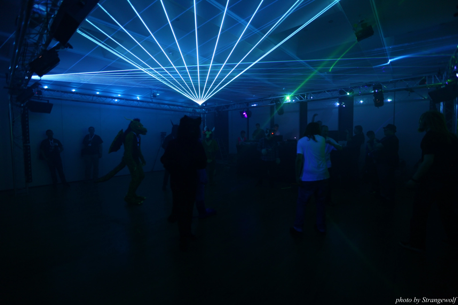 full image IMG_7671-lr16t.jpg